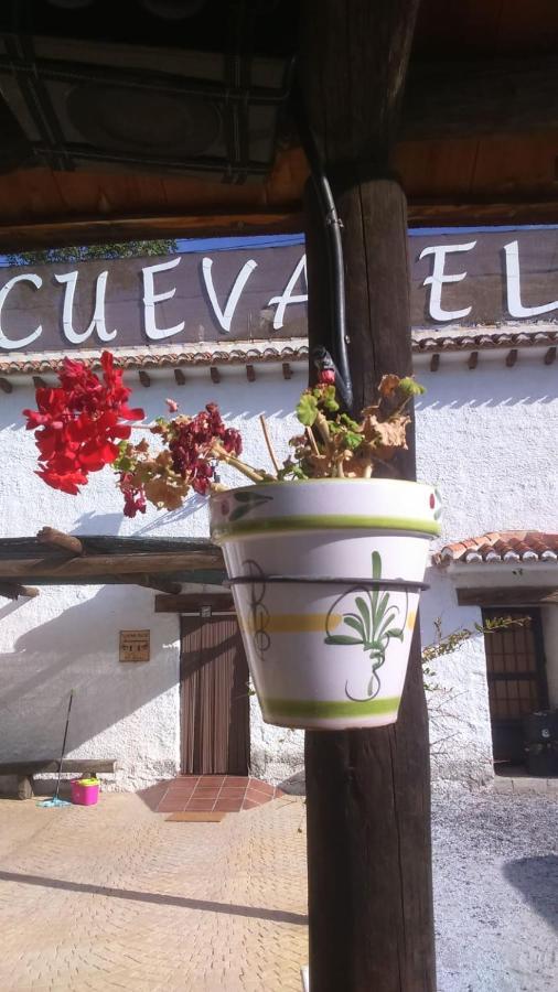 Cueva El Haro Guest House Baza Ngoại thất bức ảnh